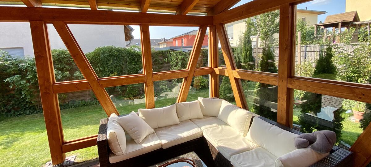 Fachwerk Verglasung Sicherheitsglas Terrassenüberdachung